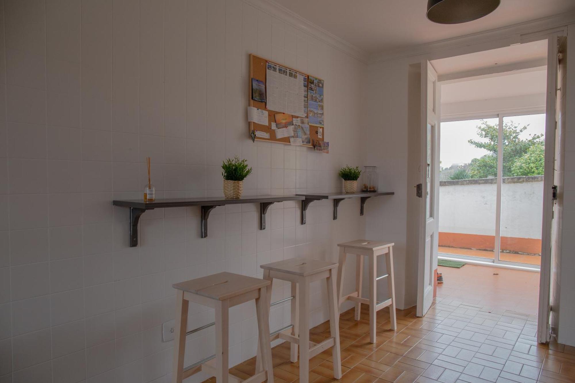 Beachfront Surf & Holiday House, Charming & Quiet Villarrube エクステリア 写真