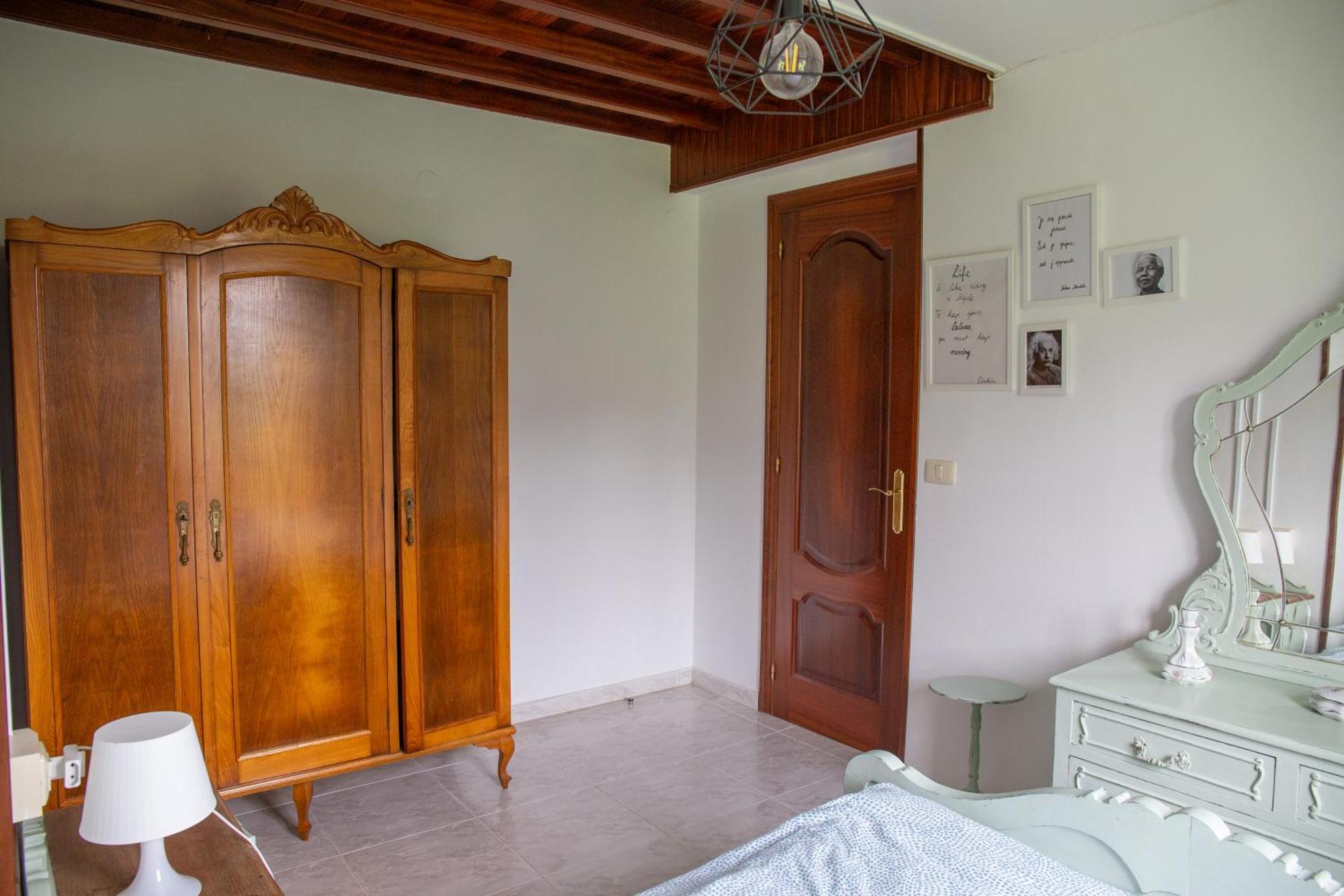 Beachfront Surf & Holiday House, Charming & Quiet Villarrube エクステリア 写真