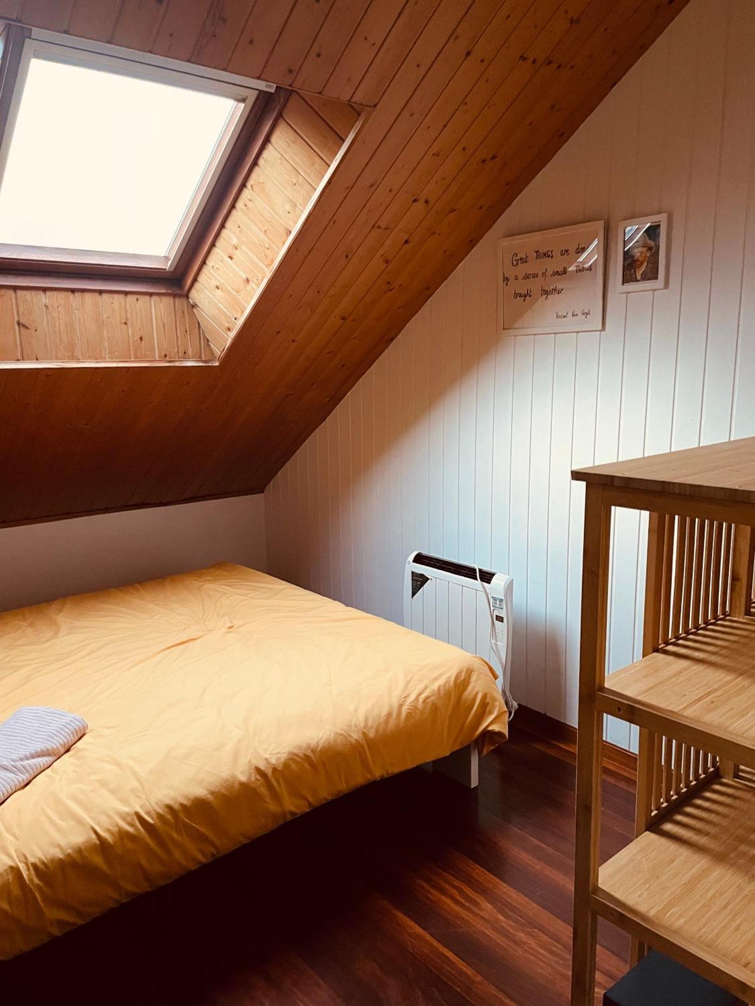 Beachfront Surf & Holiday House, Charming & Quiet Villarrube エクステリア 写真